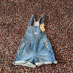Levi's Women's Premium Vintage Shortalls XS